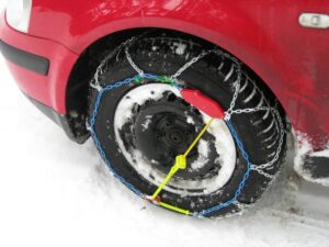 snow-chains-246258_1920_800_600