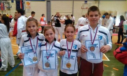 ČETIRI MEDALJE ZA KARATE KLUB ZADRUGAR