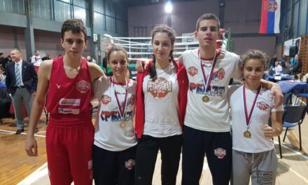 TRI ZLATNE MEDALJE ZA BOKSERSKI KLUB PETROVGRAD