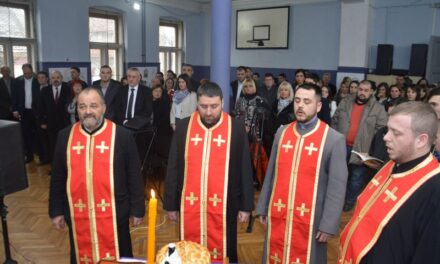 U ZRENJANINSKIM ŠKOLAMA OBELEŽENA SLAVA SVETI SAVA (FOTO GALERIJA)