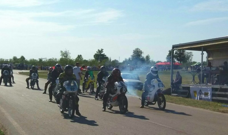 MOTO- TRKE SE VRAĆAJU U ZRENJANIN – Svečano otvorena moto- trka „Velika nagrada Zrenjanina“