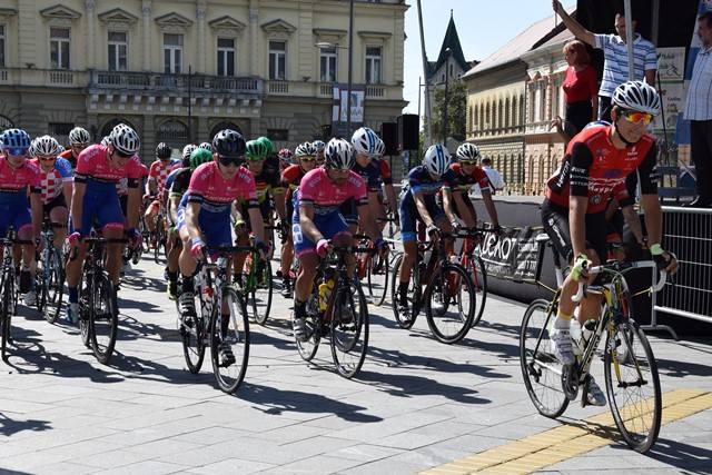 U Zrenjaninu startovala druga etapa međunarodne biciklističke trke
