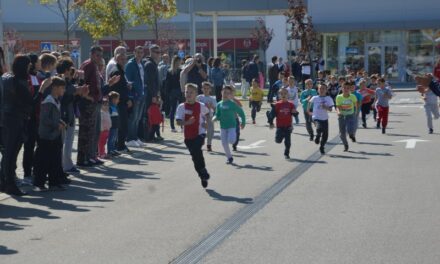 Humanitarna akcija ”Trka za srećnije detinjstvo”