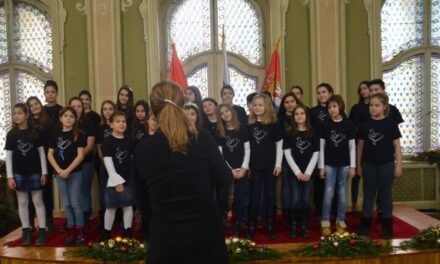 Gradski dečiji hor  Kulturnog centra Zrenjanina nastupa na FEDEHO festivalu u Beogradu