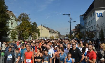 ODRŽAN TREĆI ZRENJANINSKI POLUMARATON (FOTO)