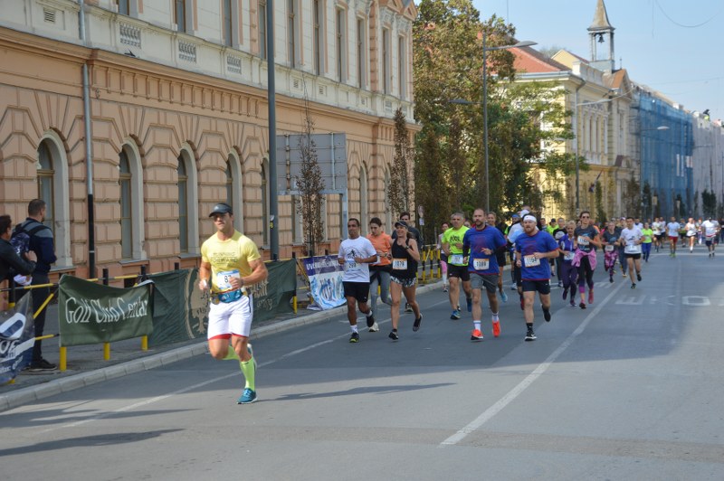 U NEDELJU 1. ZRENJANINSKI MARATON (VIDEO)