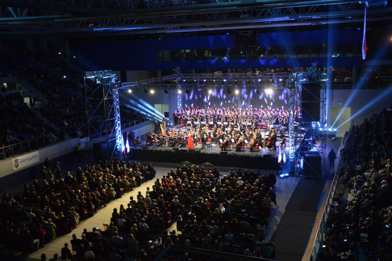 Koncert Zrenjaninske filharmonije i mladih muzičara Muzičke škole „Josif Marinković“