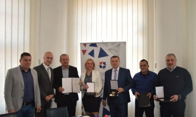 Privredna komora dodelila nagrade za posebni doprinos razvoju regiona