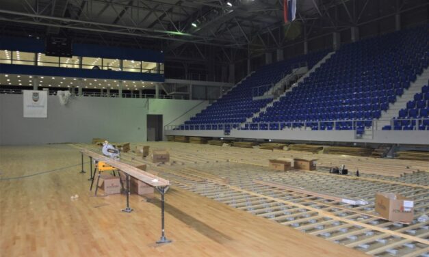 KRISTALNA DVORANA USKORO DOBIJA NOV PARKET (FOTO)