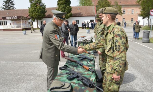 U ZRENJANINSKOJ KASARNI OBELEŽEN DAN VOJSKE SRBIJE