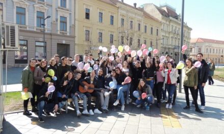 ĐACI MUZIČKE ŠKOLE DANAS NASTUPAJU  U CENTRU GRADA