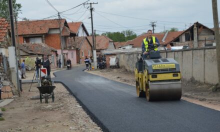 Zrenjaninsko naselje „Dudara“ dobilo asfalt (FOTO)