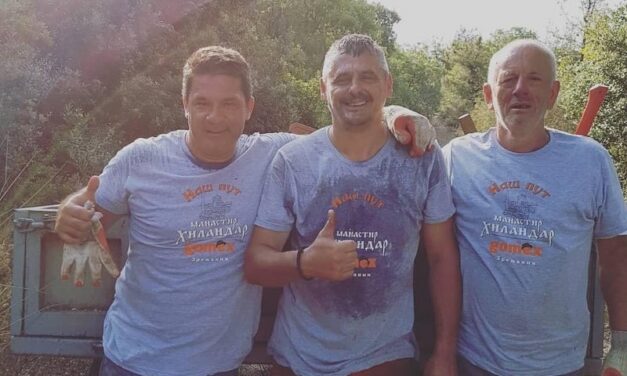 Članovi srpsko ruskog bratstva „Evgenije Radionov“ iz Zrenjanina pomagali manastiru u Grčkoj
