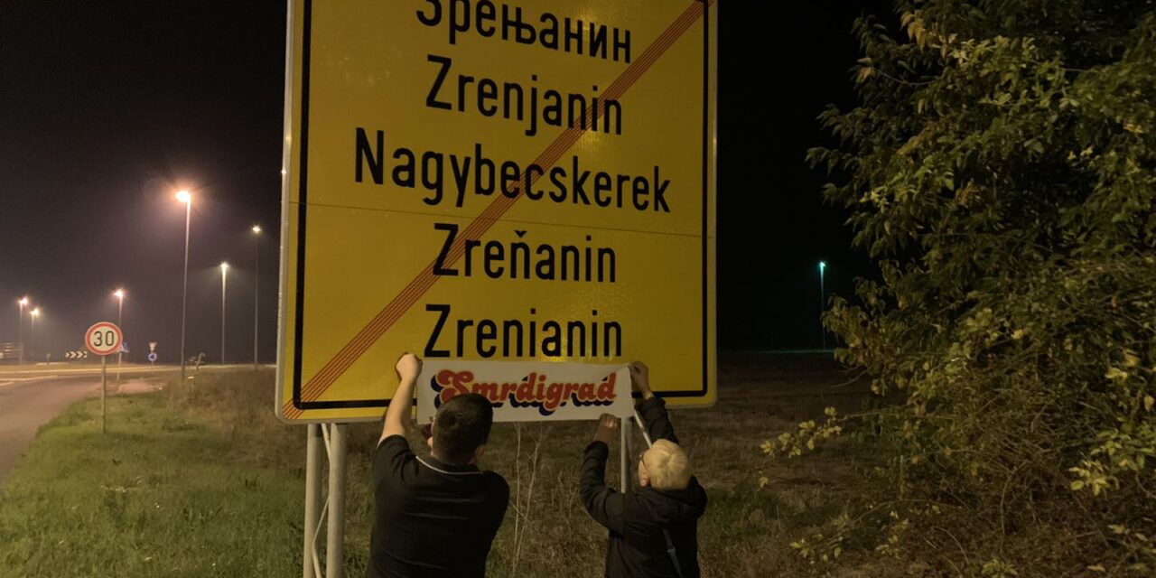 Članovi Zelene stranke izlepili grad nalepnicama “Smrdigrad”