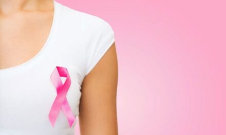 Oktobar, Međunarodni mesec borbe protiv raka dojke