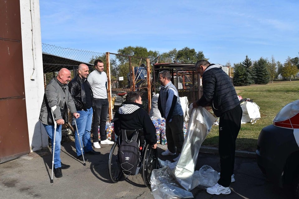 JKP „Čistoća i zelenilo“ doniralo plastične čepove Udruzenju Paraplegičara Banata