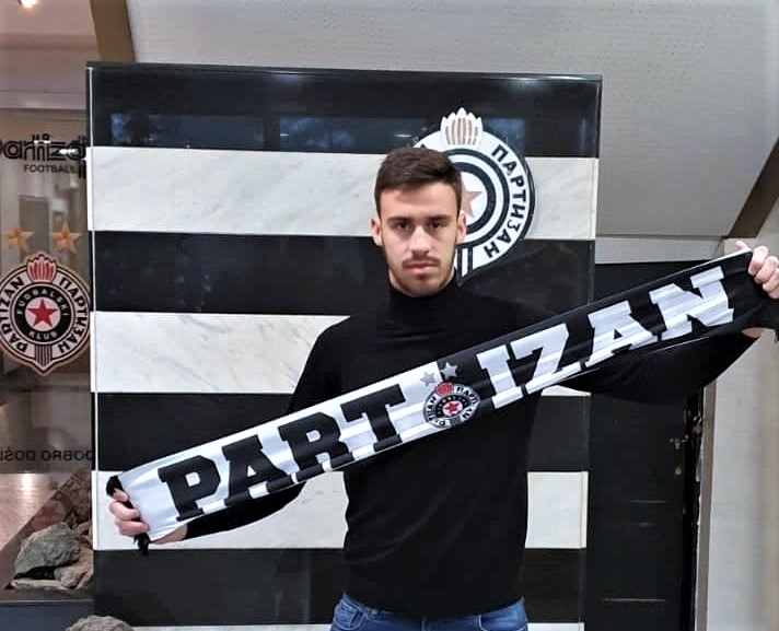 PERLEŽANIN UROŠ KNEŽEVIĆ POTPISAO ZA PARTIZAN (VIDEO)