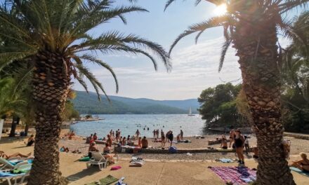 NIKAD JEFTINIJE BUSOM NA HVAR (FOTO)- Izuzetna ponuda agencije RELAX Zrenjanin