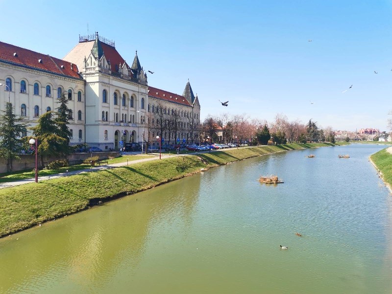 OPTUŽEN MUŠKARAC U ČIJEM AUTOMOBILU JE PRONAĐEN KANABIS