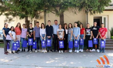 Nagrađeni najbolji učenici opštine Sečanj