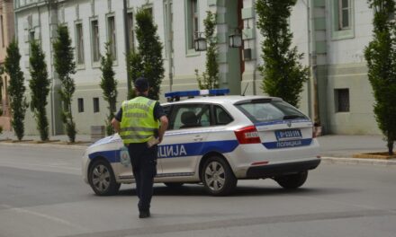 ČETIRI SAOBRAĆAJNE NEZGODE SA POVREĐENIM LICIMA