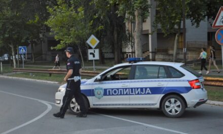 Tokom vikenda u dve saobraćajne nezgoda jedna osoba teže povređena