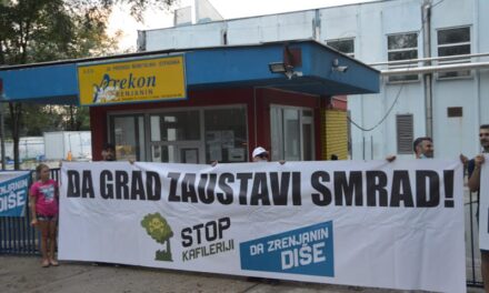 RAMBO AMADEUS PODRŽAO PROTESTE “STOP KAFILERIJI” U ZRENJANINU