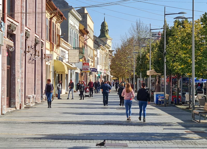 I dalje zabranjeno održavanje svadbi i drugih skupova i slavlja