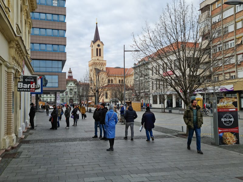 RADNO VREME PRODAVNICA, APOTEKA, POŠTA I SLUŽBI TOKOM PRAZNIKA