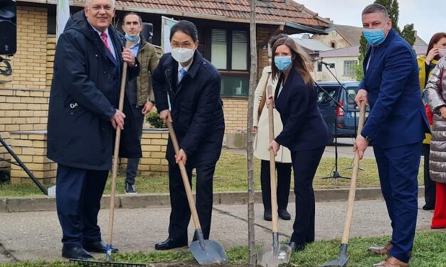 Ambasadori Australije i Koreje posetili Zrenjanin u okviru kampanje“Zelena Srbija”