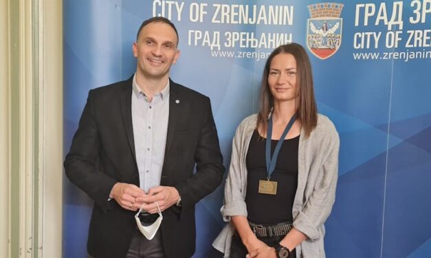 Prijem za Jovanu Arsić reprezentativku Srbije u veslanju – još jedan učesnik Olimpijskih igara iz Zrenjanina