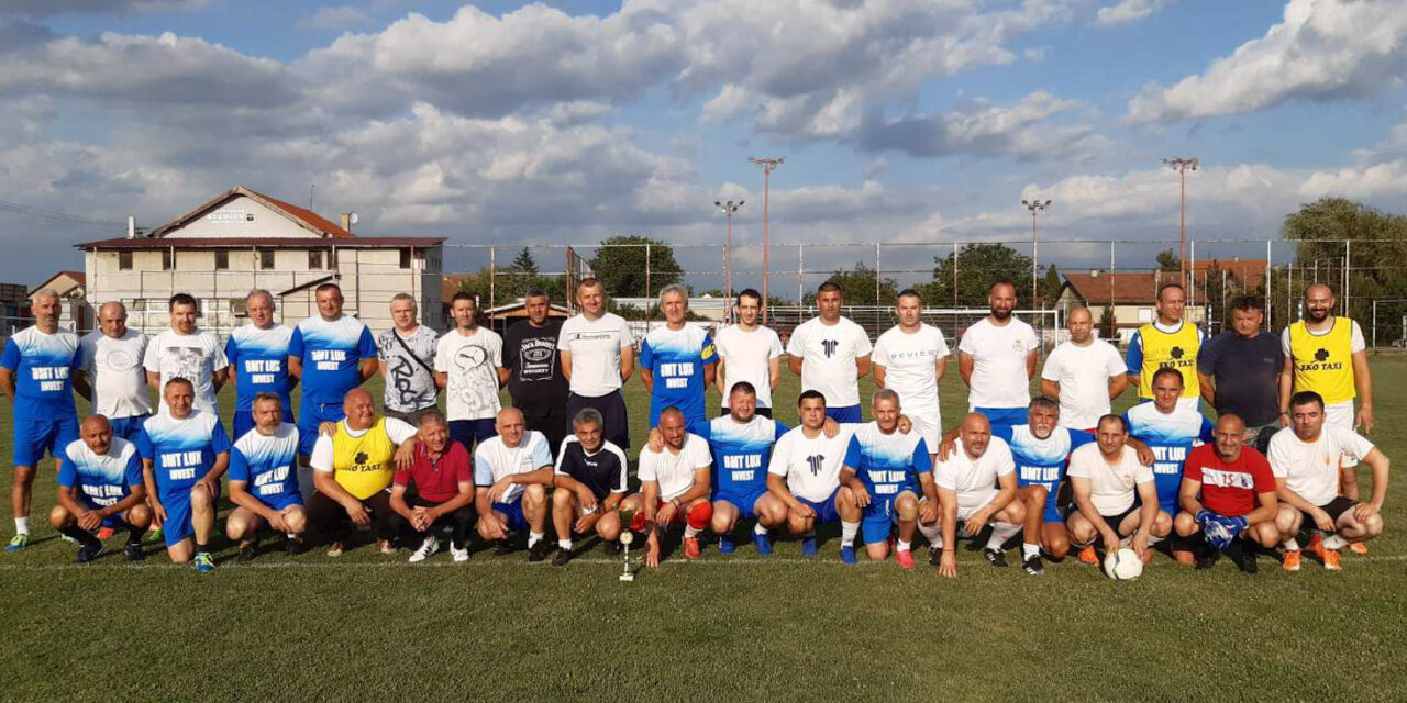 ODIGRANA REVIJALNA UTAKMICA VETERANA  NA STADIONU FK GRADNULICA