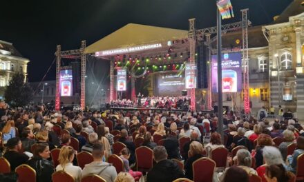 DRUGO VEČE DANA PIVA: Koncerti Zrenjaninske filharmonije i Dženana Lončarevića(VIDEO)