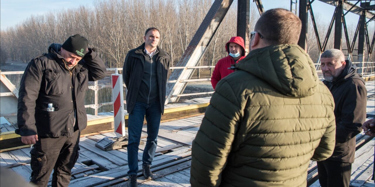 Gradonačelnik Zrenjanina obišao most na Tamišu i razgovarao sa meštanima Tomaševca i Orlovata