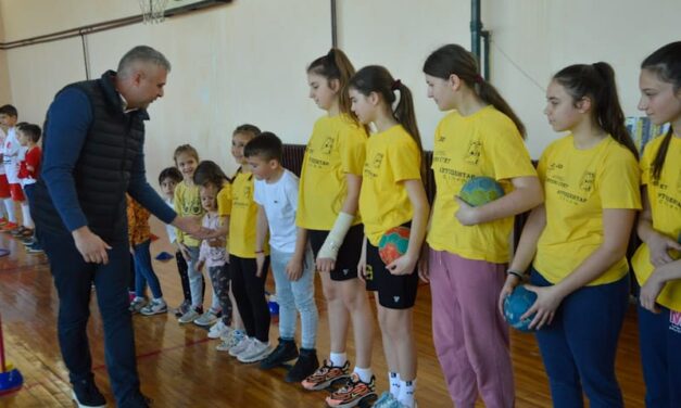 Pokrajinski sekretar za omladinu i sport Dane Basta posetio opštinu Sečanj (FOTO)