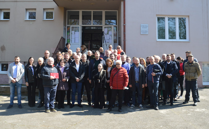 Ministar Vanja Udovičić posetio osnovnu školu „Slavko Rodić“ u Krajišniku