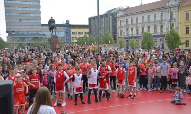 Sedmi festival „Uskršnje jaje“ okupio veliki broj dece (FOTO)