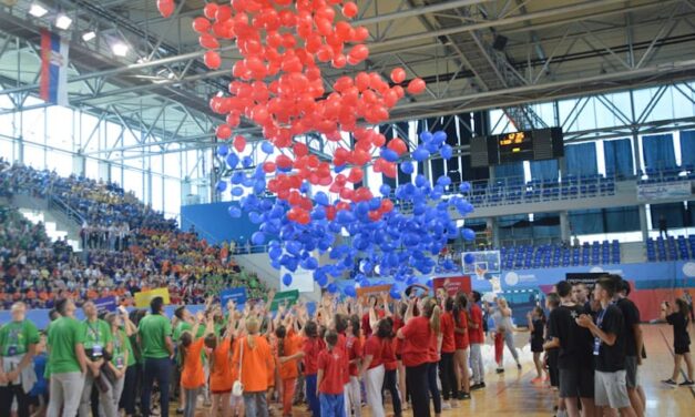 Svečano otvorena 9. Sportska olimpijada školske omladine Vojvodine SOŠOV u Zrenjaninu (FOTO)