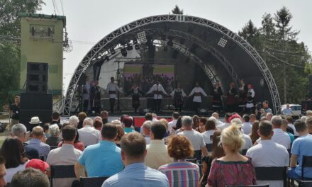 STAJIĆEVO OBELEŽILO 100 GODINA OD OSNIVANJA SELA