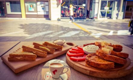 UZ DORUČAK GRATIS KAFA- AKCIJA U RENESANSI