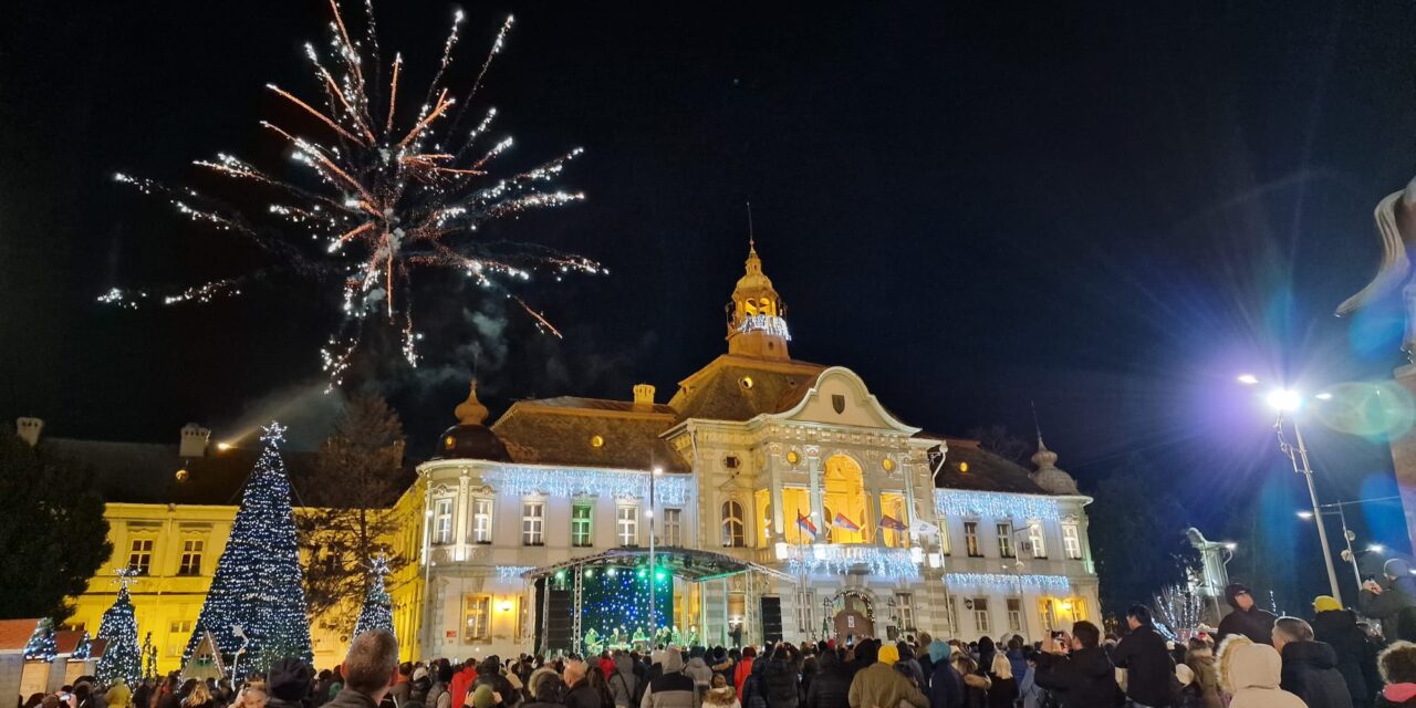 Doček Pravoslavne Nove godine uz vatromet na Trgu slobode