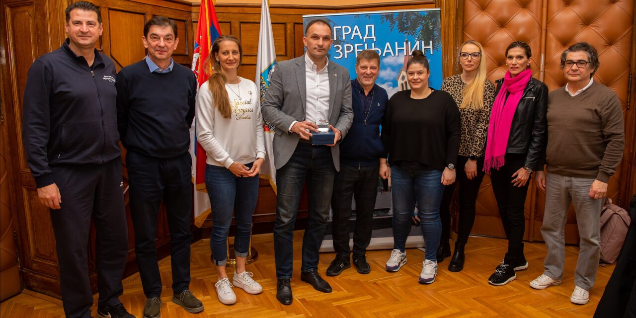 Prijem u Gradskoj kući za učesnike međunarodnog odbojkaškog kampa