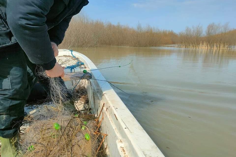 Uspešnom akcijom ribočuvari  pronašli i izvadili 8 mreža ukupne dužine 260 metara