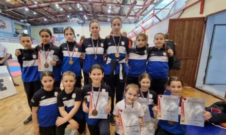 Odlični rezultati u Staroj Pazovi za Karate klub Zrenjanin