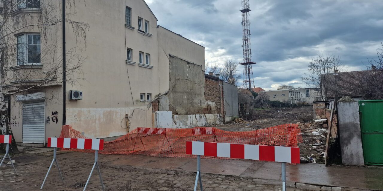 NOVA ULICA I PARKING U CENTRU ZRENJANINA