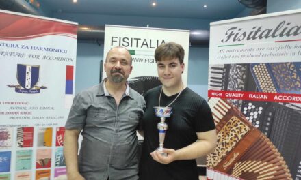 Zrenjaninac Dario Mihaljević osvojio prvu nagradu na internacionalnom festivalu harmonike MehFest