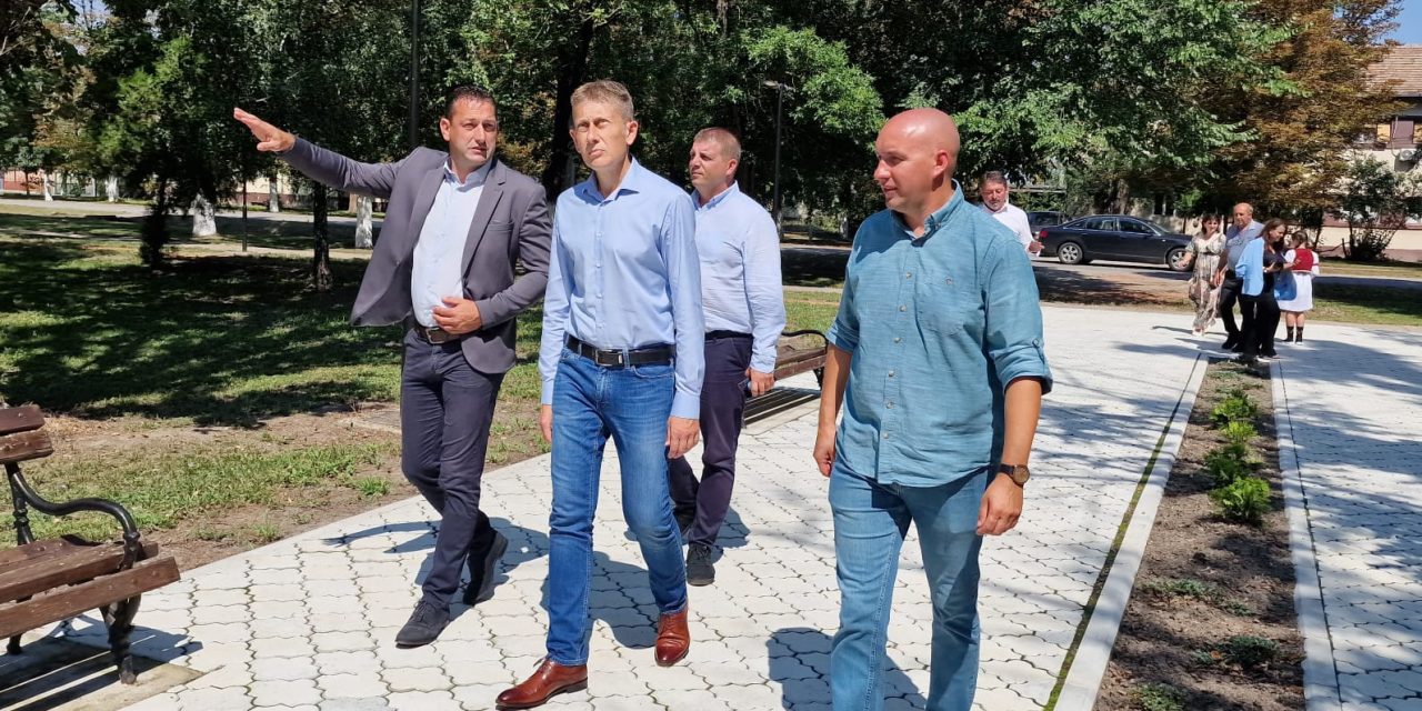 Ministar Martinović posetio opštinu Nova Crnja