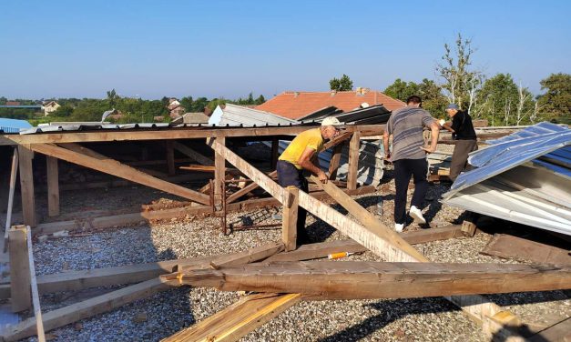 U toku su završni radovi na sanaciji krova zgrade OŠ “Jovan Dučić” u Kleku