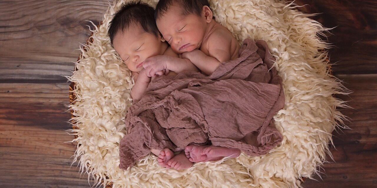 LEPE VESTI: U zrenjaninskoj bolnici rođeno 25 beba od toga čak 3 para blizanaca