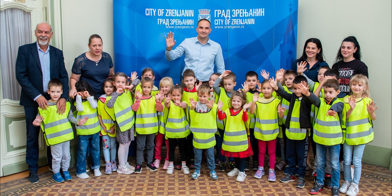 Gradonačelnik ugostio mališane iz vrtića “Maslačak”